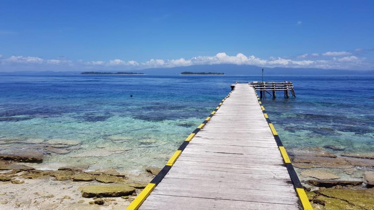 Amoryg Resort And Dive Raja Ampat Pulau Mansuar Exterior photo
